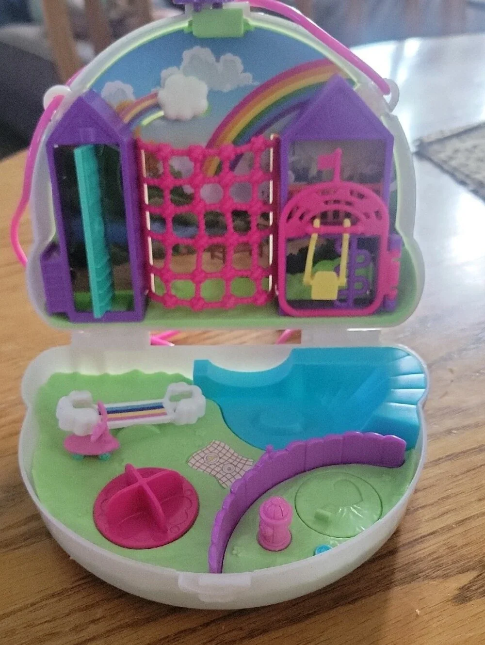 Polly Pocket Rainbow Dream Purse Wearable Compact Doll Play 2019 Date